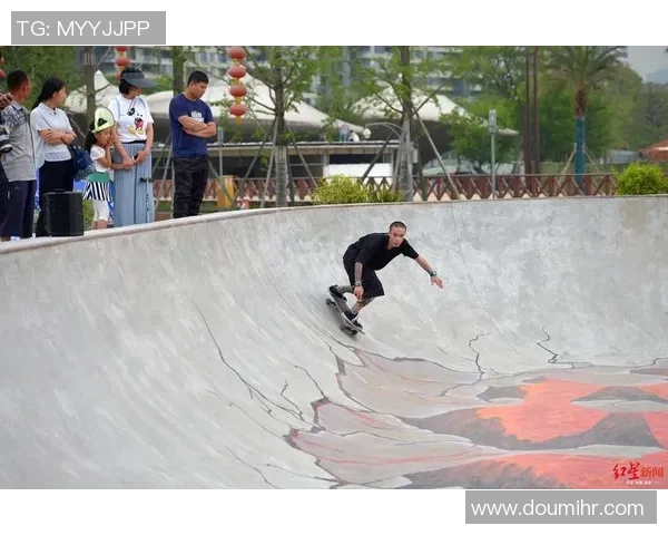 全国街舞大赛特别报道成都滑板队勇攀高峰的奋斗历程与精彩瞬间 全国街舞大赛特别报道成都滑板队勇攀高峰的奋斗历程与精彩瞬间